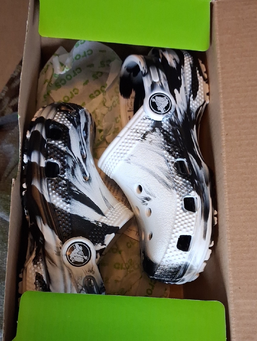 CROCS Toddler 10 Black & White Marbled Clog